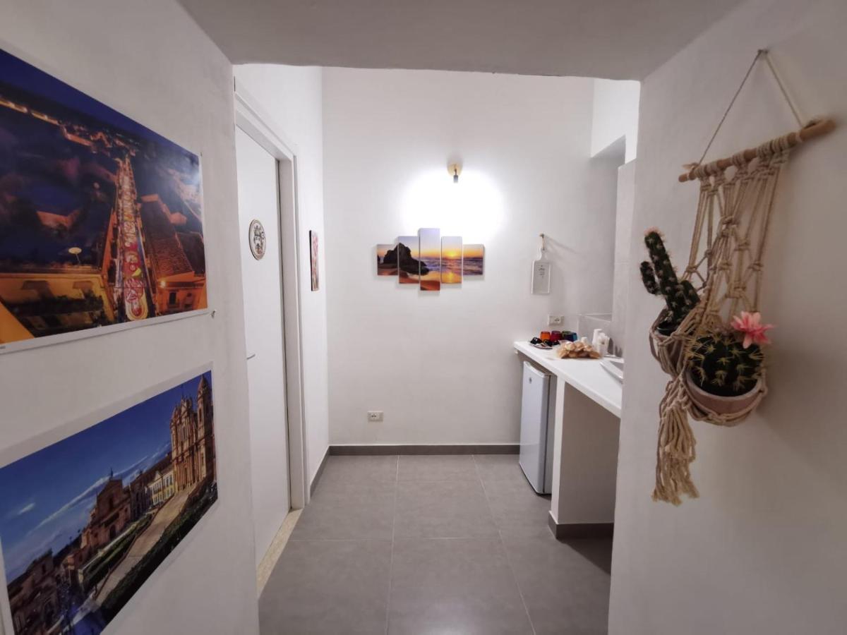 נוטו Hercules Suites מראה חיצוני תמונה